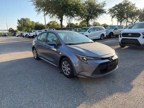 Used 2020 Toyota Corolla LE FWD image 7