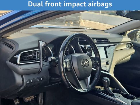 Used 2019 Toyota Camry SE image 12