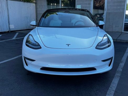 Used 2019 Tesla Model 3 Standard Range Plus RWD image 2