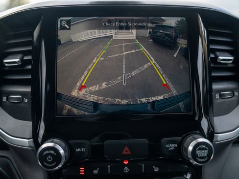 Used 2019 RAM 1500 Big Horn image 22