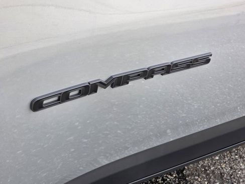 New 2026 Jeep Compass Latitude image 31