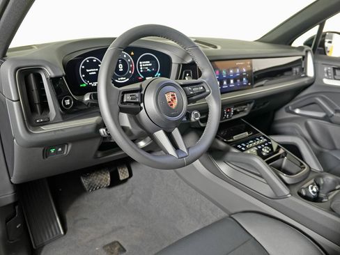 New 2026 Porsche Cayenne image 4