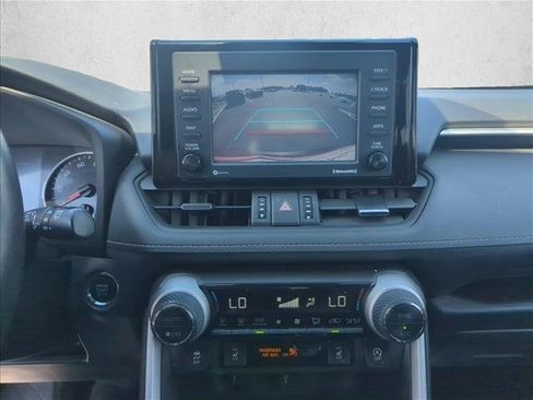Used 2020 Toyota RAV4 XLE Premium AWD/4WD image 17