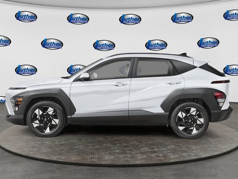 Used 2025 Hyundai Kona SEL AWD/4WD image 3