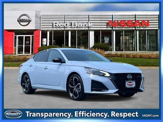 Certified 2023 Nissan Altima 2.5 SR image 1