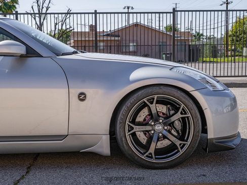Used 2006 Nissan 350Z Coupe w/ (N93) Cargo Convenience Pkg RWD image 11