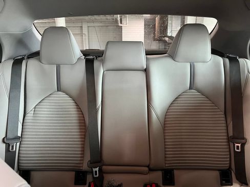Used 2023 Toyota Camry SE FWD image 18
