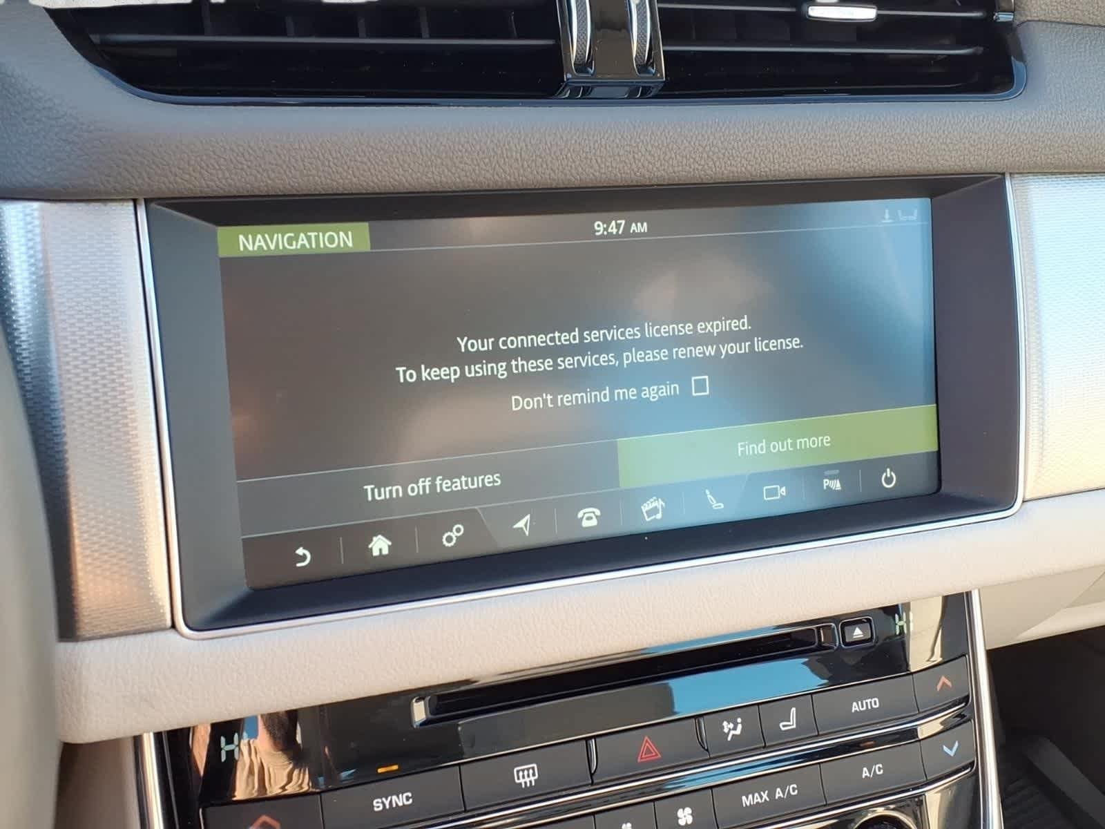 Used 2017 Jaguar XF Prestige RWD image 16