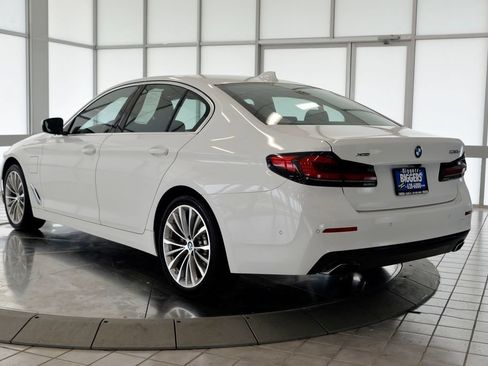 Used 2021 BMW 530e xDrive AWD/4WD image 6