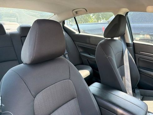 Used 2025 Nissan Altima 2.5 SV FWD image 26