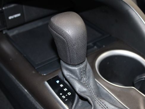 Used 2021 Toyota Camry LE image 36