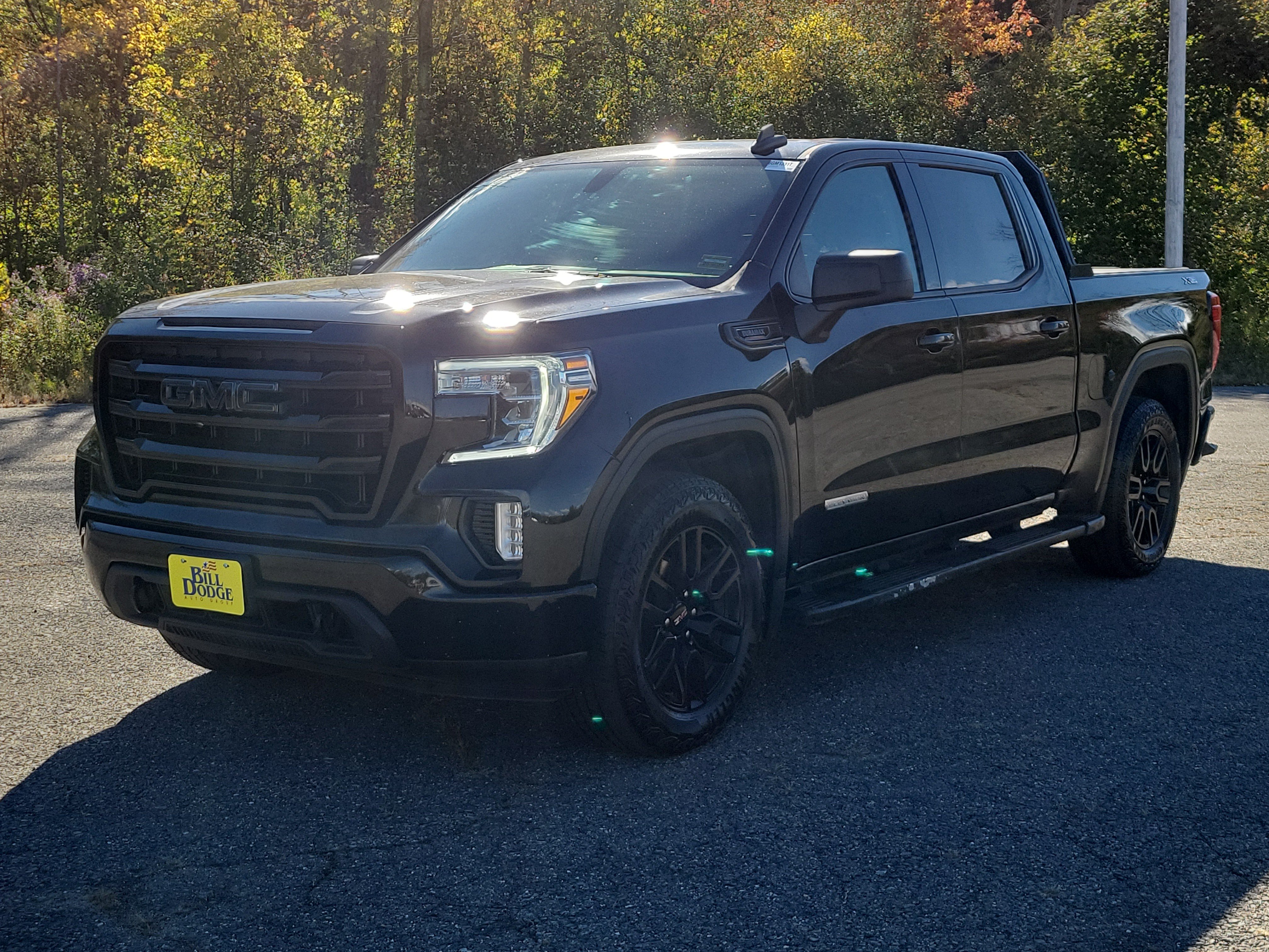 Used 2021 GMC Sierra 1500 Elevation w/ X31 Off-Road Package AWD/4WD image 1