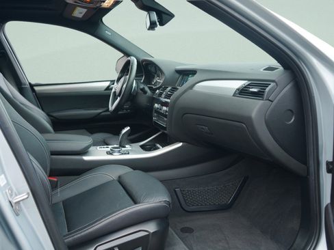 Used 2018 BMW X4 M40i image 37