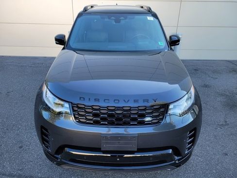 Used 2024 Land Rover Discovery Dynamic SE image 11