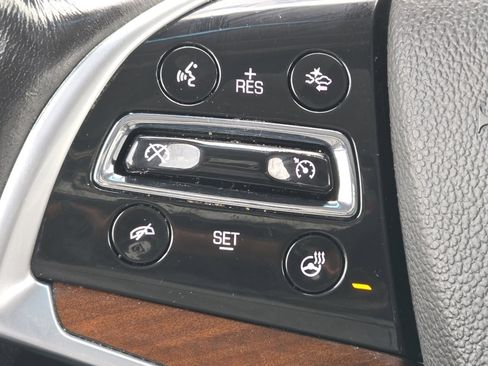 Used 2019 Cadillac Escalade Premium Luxury image 34