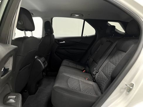 Used 2020 Chevrolet Equinox LT FWD image 28