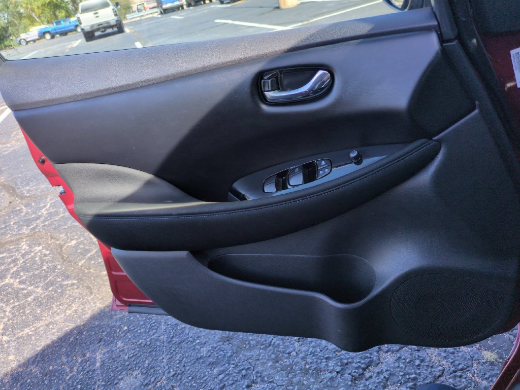 Used 2025 Nissan Leaf SV Plus FWD image 10