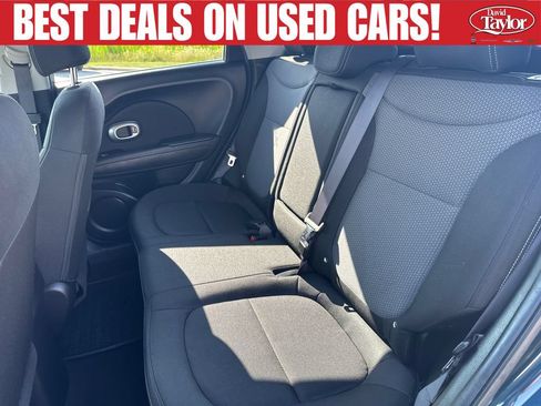 Used 2017 Kia Soul + FWD image 20