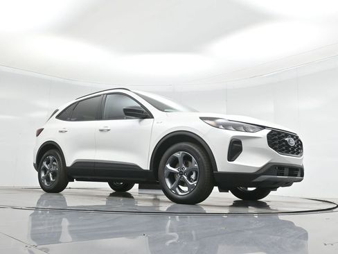 New 2025 Ford Escape ST-Line w/ Tech Pack #1 image 3