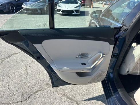 Used 2023 Mercedes-Benz CLA 250 4MATIC image 27