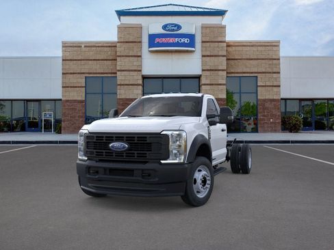 New 2026 Ford F550 4x4 Regular Cab Super Duty image 4