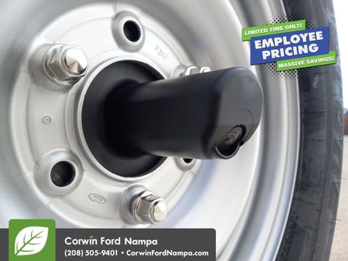 New 2025 Ford Bronco 4-Door AWD/4WD image 30