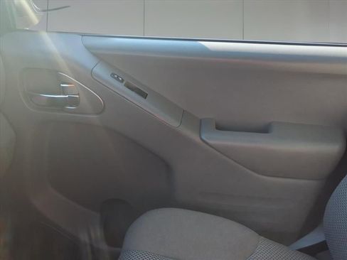 Used 2019 Nissan Frontier SV image 23