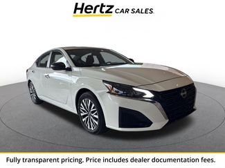 Used 2025 Nissan Altima 2.5 SV FWD video 1