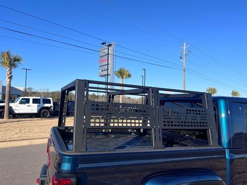 Used 2025 Jeep Gladiator Rubicon image 8