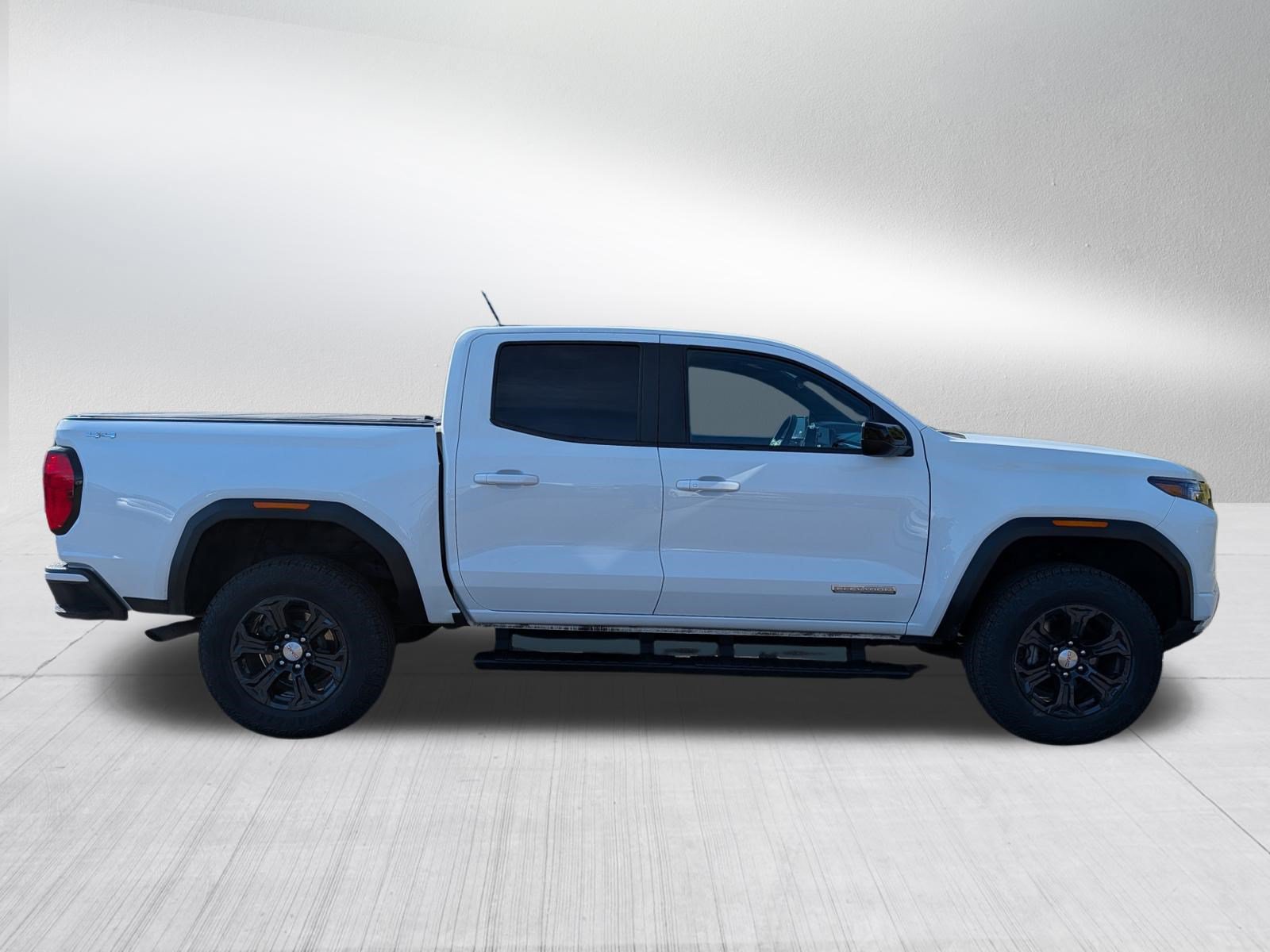 Used 2023 GMC Canyon Elevation w/ Trailering Package AWD/4WD image 8