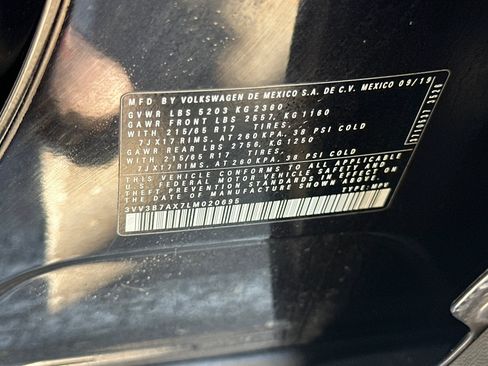Used 2020 Volkswagen Tiguan SE w/ Panoramic Sunroof Package FWD image 29