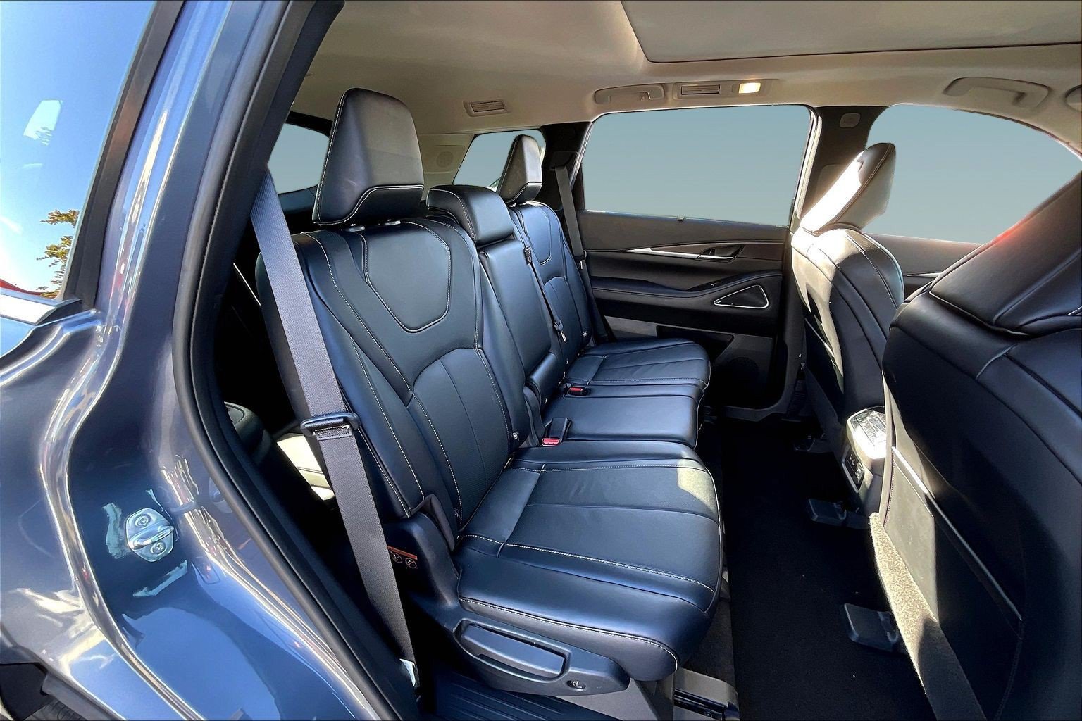 Certified 2023 INFINITI QX60 Sensory w/ Cargo Package AWD/4WD image 24
