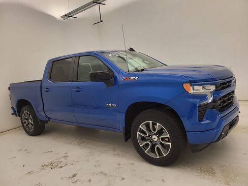 Certified 2022 Chevrolet Silverado 1500 RST image 1