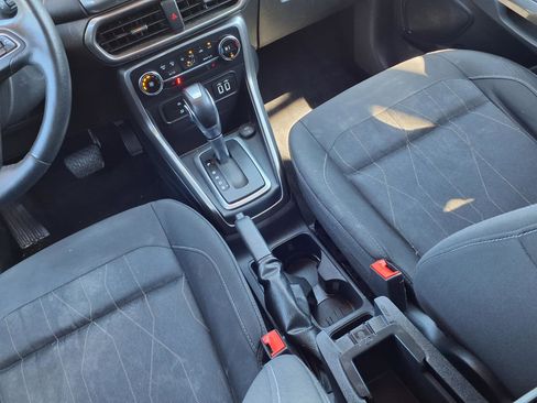 Used 2020 Ford EcoSport SE w/ SE Convenience Package image 12