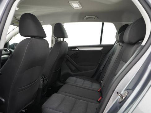 Used 2012 Volkswagen Golf 4-Door FWD image 13