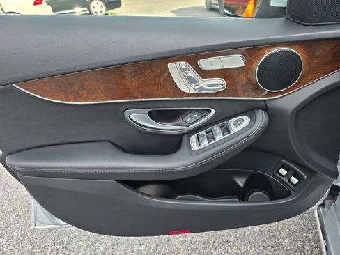 Used 2016 Mercedes-Benz C 350e Sedan image 10