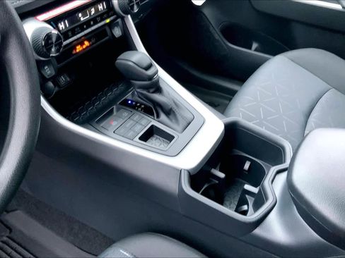 New 2025 Toyota RAV4 XLE image 7