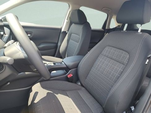 New 2026 Honda HR-V LX image 18