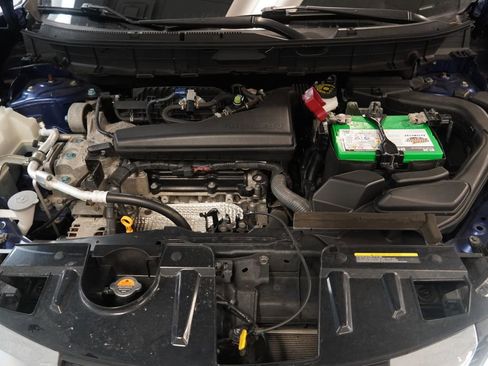 Used 2018 Nissan Rogue SL w/ Premium Package image 38