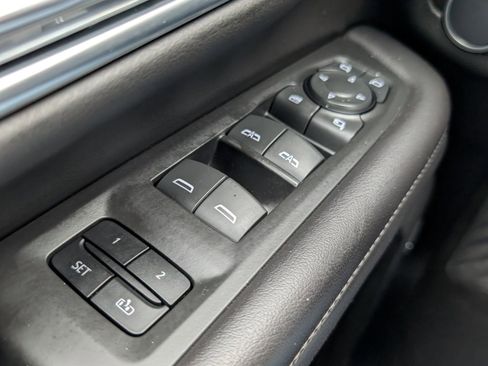 Used 2021 Chevrolet Tahoe LT w/ Luxury Package AWD/4WD image 28