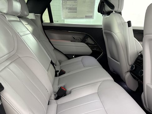 New 2026 Land Rover Range Rover Sport SE AWD/4WD image 28