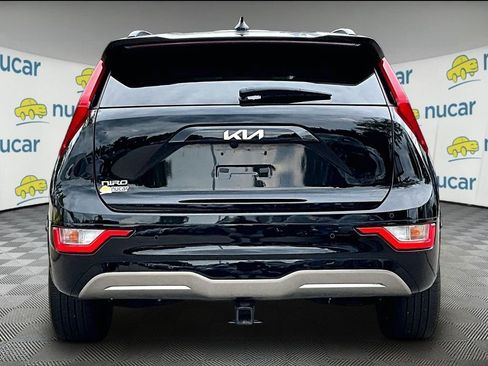 Used 2023 Kia Niro Wind w/ Wind Preserve Package FWD image 5
