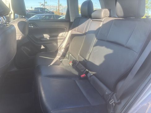 Used 2015 Subaru Forester 2.5i Touring w/ Eyesight & Navigation System image 21
