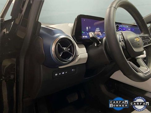 Used 2025 Chevrolet Equinox EV LT w/ Convenience Package image 31