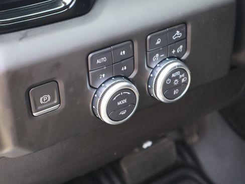 Used 2023 GMC Sierra 1500 AT4 w/ AT4 Premium Package AWD/4WD image 23