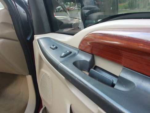 Used 2006 Ford F250 Lariat AWD/4WD image 36