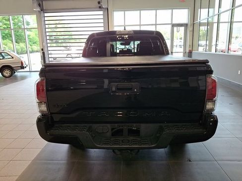 Used 2019 Toyota Tacoma TRD Pro AWD/4WD image 5
