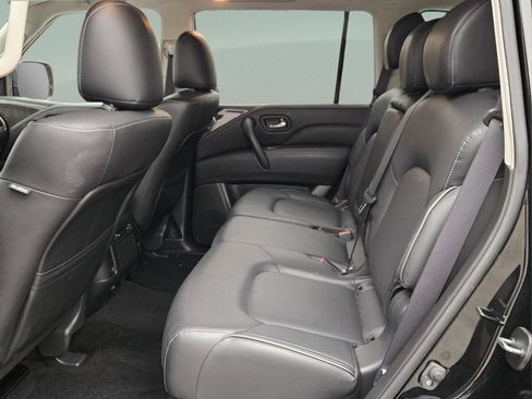 Used 2023 INFINITI QX80 Luxe w/ Cargo Package image 13