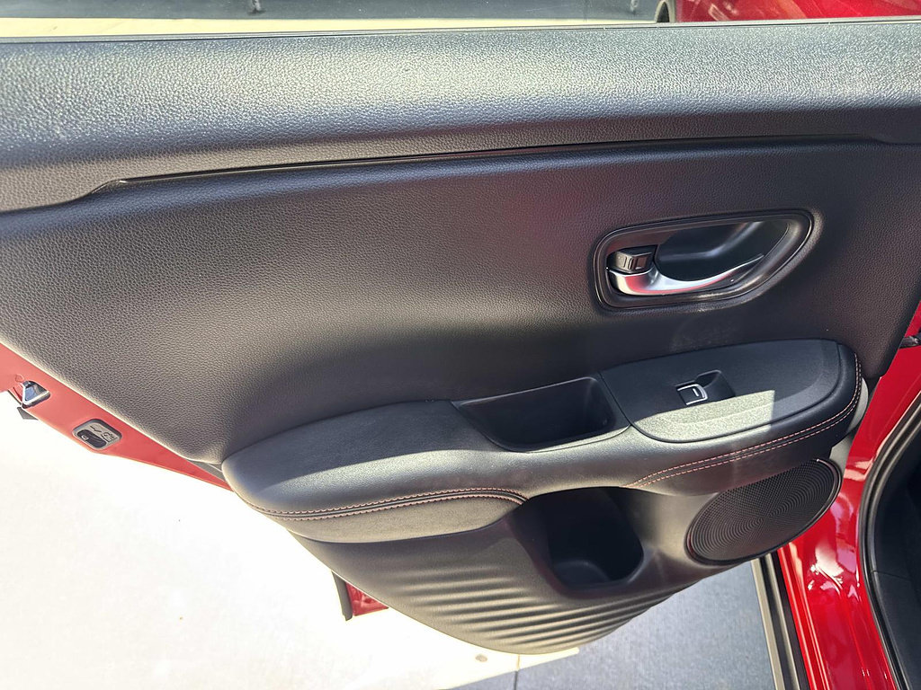 Certified 2025 Honda HR-V Sport image 15