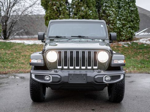 Used 2021 Jeep Wrangler Unlimited Sahara image 2